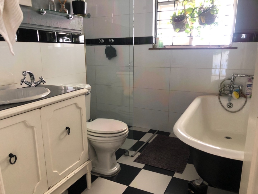 2 Bedroom Property for Sale in Rondebosch Western Cape